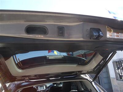 2015 Toyota Highlander Limited - Photo 16 - Van Nuys, CA 91405