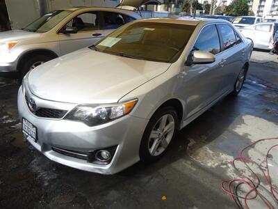 2014 Toyota Camry SE Sedan