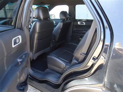 2012 Ford Explorer XLT   - Photo 15 - Van Nuys, CA 91405