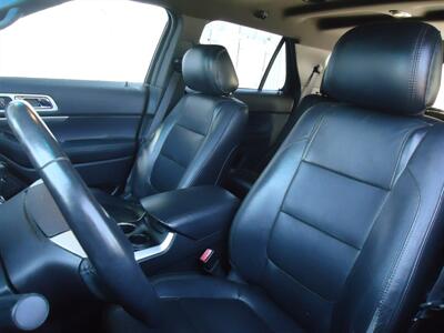 2012 Ford Explorer XLT   - Photo 14 - Van Nuys, CA 91405