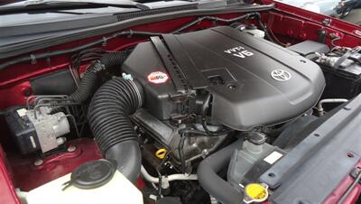 2006 Toyota Tacoma PreRunner V6 - Photo 21 - Van Nuys, CA 91405
