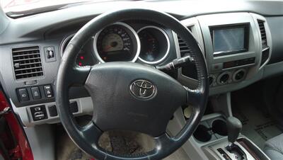 2006 Toyota Tacoma PreRunner V6 - Photo 18 - Van Nuys, CA 91405