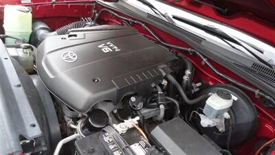 2006 Toyota Tacoma PreRunner V6 - Photo 23 - Van Nuys, CA 91405