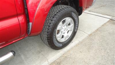 2006 Toyota Tacoma PreRunner V6 - Photo 25 - Van Nuys, CA 91405