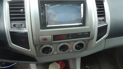 2006 Toyota Tacoma PreRunner V6 - Photo 20 - Van Nuys, CA 91405