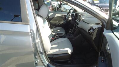 2019 Hyundai KONA Limited   - Photo 15 - Van Nuys, CA 91405