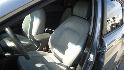 2019 Hyundai KONA Limited   - Photo 18 - Van Nuys, CA 91405