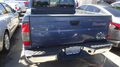 2000 Nissan Frontier XE - Photo 6 - Van Nuys, CA 91405