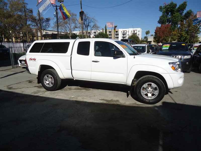 2005 Toyota Tacoma V6   - Photo 1 - Van Nuys, CA 91405