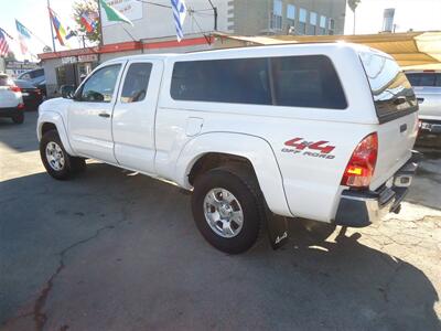 2005 Toyota Tacoma V6   - Photo 5 - Van Nuys, CA 91405