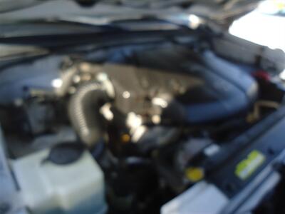 2005 Toyota Tacoma V6   - Photo 13 - Van Nuys, CA 91405