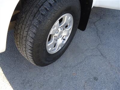 2005 Toyota Tacoma V6   - Photo 16 - Van Nuys, CA 91405