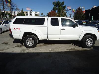 2005 Toyota Tacoma V6   - Photo 2 - Van Nuys, CA 91405