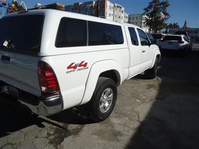 2005 Toyota Tacoma V6   - Photo 9 - Van Nuys, CA 91405