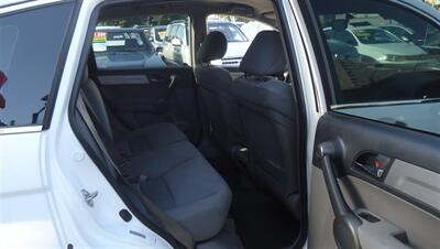 2010 Honda CR-V LX - Photo 10 - Van Nuys, CA 91405
