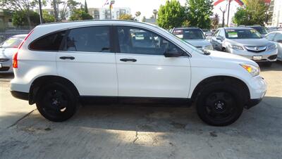 2010 Honda CR-V LX - Photo 3 - Van Nuys, CA 91405