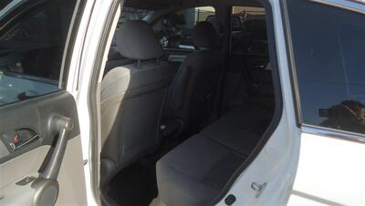 2010 Honda CR-V LX - Photo 15 - Van Nuys, CA 91405