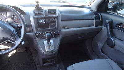 2010 Honda CR-V LX - Photo 16 - Van Nuys, CA 91405