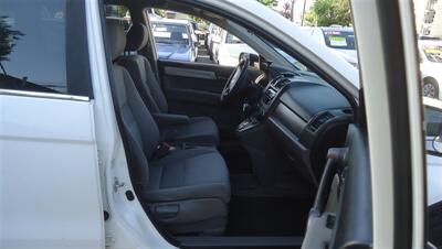 2010 Honda CR-V LX - Photo 13 - Van Nuys, CA 91405