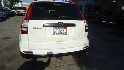 2010 Honda CR-V LX - Photo 8 - Van Nuys, CA 91405