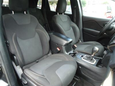 2015 Jeep Cherokee Latitude   - Photo 16 - Van Nuys, CA 91405