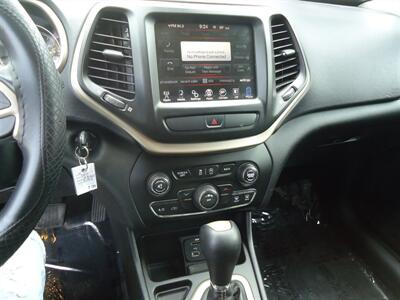 2015 Jeep Cherokee Latitude   - Photo 24 - Van Nuys, CA 91405