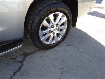 2009 Toyota Corolla LE   - Photo 14 - Van Nuys, CA 91405