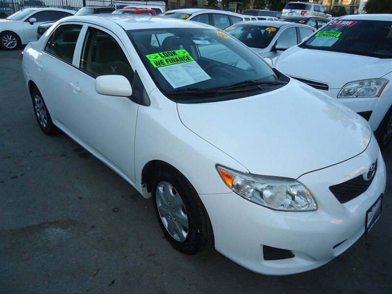 2009 Toyota Corolla LE   - Photo 1 - Van Nuys, CA 91405
