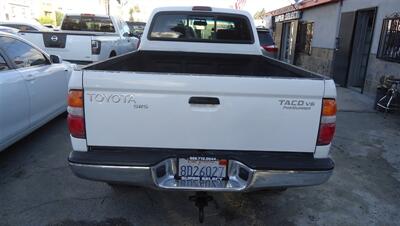 2002 Toyota Tacoma PreRunner V6 - Photo 8 - Van Nuys, CA 91405