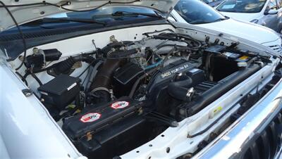 2002 Toyota Tacoma PreRunner V6 - Photo 18 - Van Nuys, CA 91405