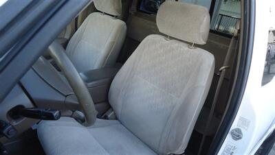 2002 Toyota Tacoma PreRunner V6 - Photo 16 - Van Nuys, CA 91405