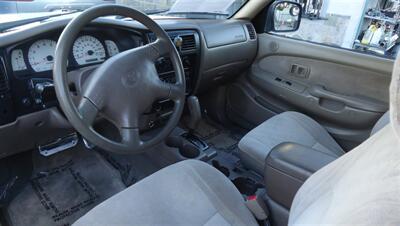 2002 Toyota Tacoma PreRunner V6 - Photo 14 - Van Nuys, CA 91405