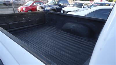 2002 Toyota Tacoma PreRunner V6 - Photo 10 - Van Nuys, CA 91405