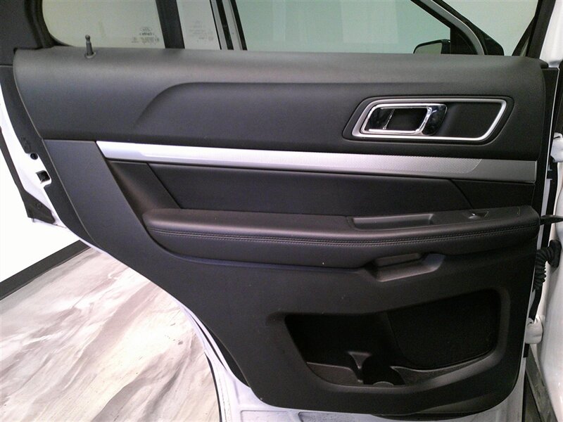 2017 Ford Explorer XLT - Photo 37 - Spencerport, NY 14559