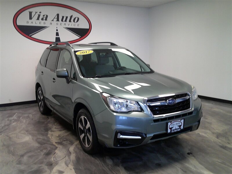 2017 Subaru Forester 2.5i Premium   - Photo 1 - Spencerport, NY 14559