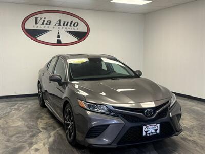 2018 Toyota Camry SE Sedan