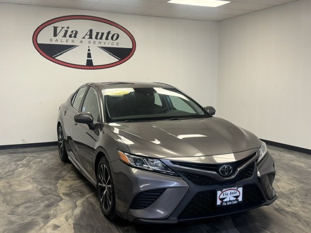2018 Toyota Camry SE   - Photo 1 - Spencerport, NY 14559