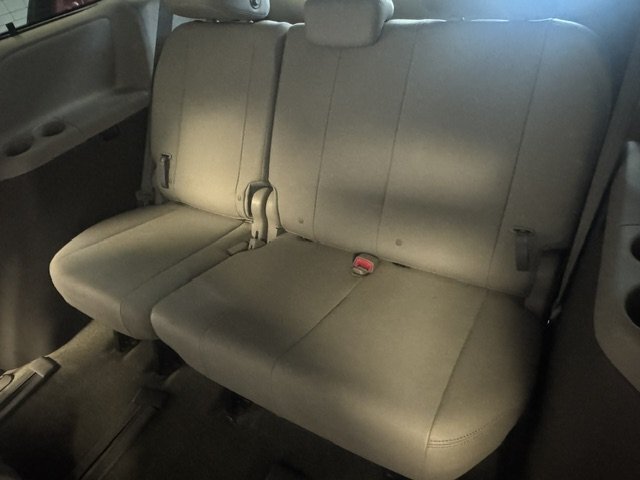 2017 Toyota Sienna XLE Premium 7-Passen - Photo 36 - Spencerport, NY 14559