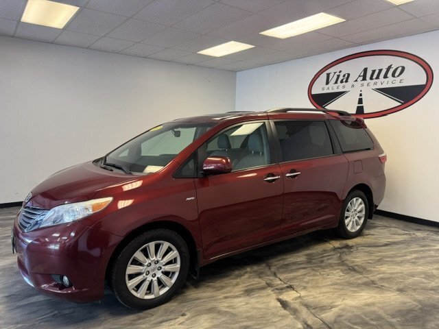 2017 Toyota Sienna XLE Premium 7-Passen - Photo 7 - Spencerport, NY 14559