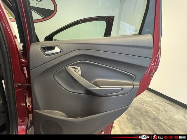 2017 Ford Escape SE - Photo 37