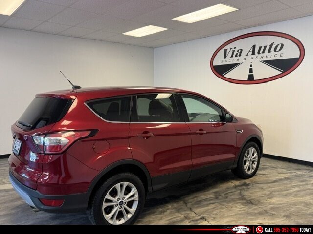 2017 Ford Escape SE - Photo 9