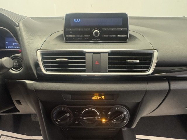 2014 Mazda Mazda3 i Sport - Photo 17 - Spencerport, NY 14559