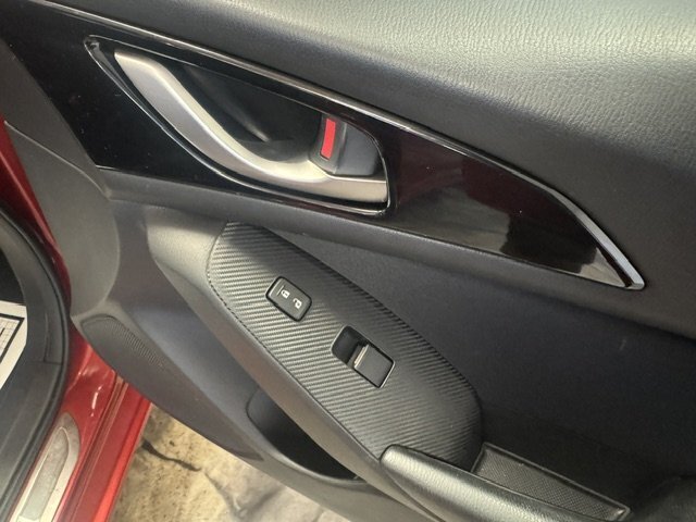2014 Mazda Mazda3 i Sport - Photo 30 - Spencerport, NY 14559