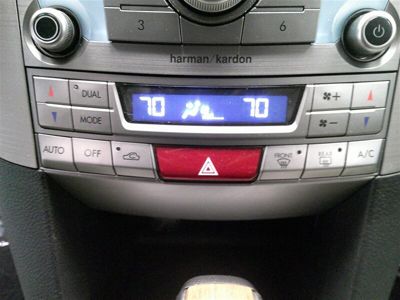 2014 Subaru Outback 3.6R Limited - Photo 21 - Spencerport, NY 14559