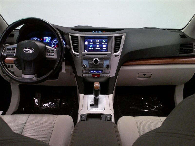 2014 Subaru Outback 3.6R Limited - Photo 2 - Spencerport, NY 14559