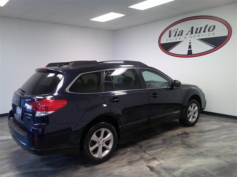 2014 Subaru Outback 3.6R Limited - Photo 8 - Spencerport, NY 14559