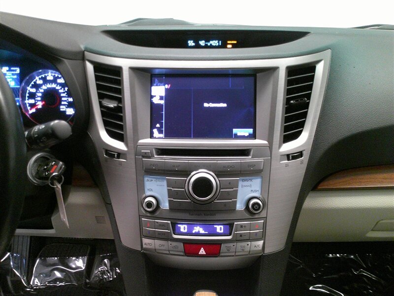 2014 Subaru Outback 3.6R Limited - Photo 16 - Spencerport, NY 14559