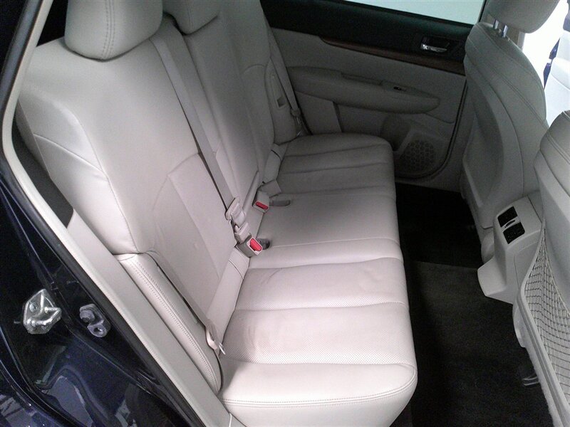 2014 Subaru Outback 3.6R Limited - Photo 31 - Spencerport, NY 14559