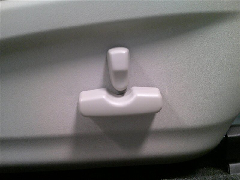 2014 Subaru Outback 3.6R Limited - Photo 29 - Spencerport, NY 14559