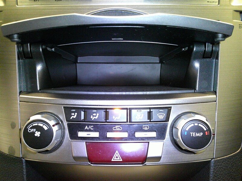 2014 Subaru Legacy 2.5i Sport - Photo 20 - Spencerport, NY 14559